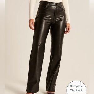 Abercrombie & Fitch Curve Love Vegan Leather 90s Relaxed Pant BRAND NEW